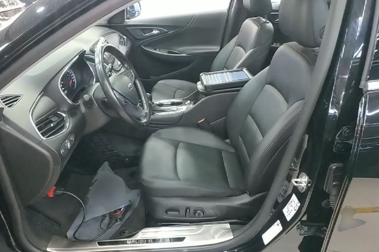Used Chevrolet Malibu XL 2021 535T Automatic Sport Edition Left Front Seat