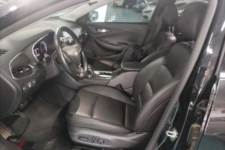 Used Chevrolet Malibu XL 2021 535T Automatic Sport Edition Left Front Seat