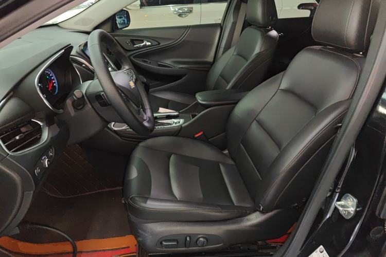 Used Chevrolet Malibu XL 2021 535T Automatic Sport Edition Left Front Seat