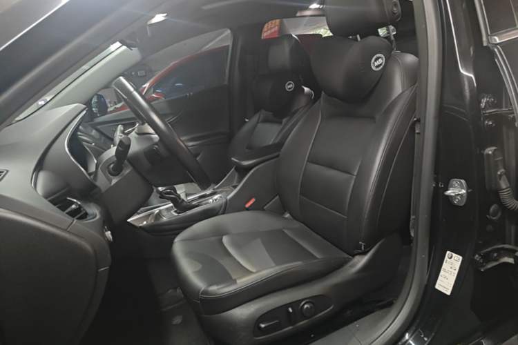 Used Chevrolet Malibu XL 2021 535T Automatic Sport Edition Left Front Seat