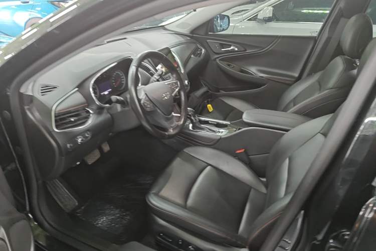 Used Chevrolet Malibu XL 2021 Redline 550T Automatic Sharp Edition Left Front Seat