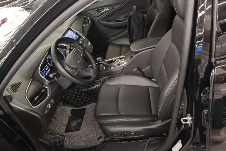Used Chevrolet Malibu XL 2021 Redline 550T Automatic Sharp Edition Left Front Seat