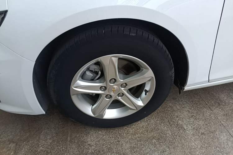 Used Chevrolet Malibu XL 2021 535T Automatic Sharp Edition Left Front Wheel Hub