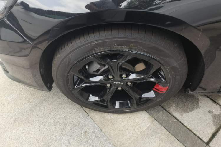 Used Chevrolet Malibu XL 2021 Redline 550T Automatic Sharp Edition Left Front Wheel Hub