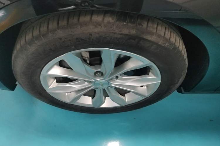 Used Chevrolet Malibu XL 2021 535T Automatic Sport Edition Left Front Wheel Hub