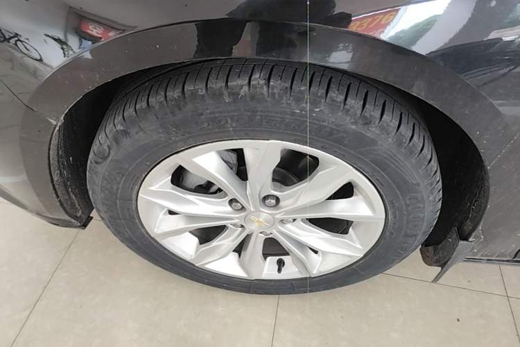 Used Chevrolet Malibu XL 2021 535T Automatic Sport Edition Left Front Wheel Hub