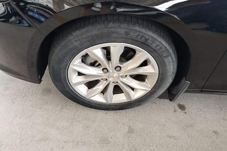 Used Chevrolet Malibu XL 2021 535T Automatic Sport Edition Left Front Wheel Hub