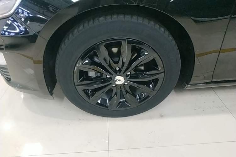 Used Chevrolet Malibu XL 2021 535T Automatic Sport Edition Left Front Wheel Hub