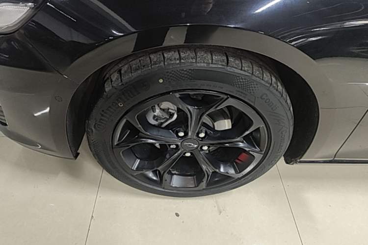 Used Chevrolet Malibu XL 2021 Redline 550T Automatic Smart Edition Left Front Wheel Hub
