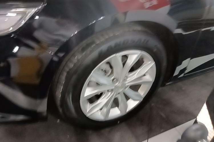 Used Chevrolet Malibu XL 2021 535T Automatic Sport Edition Left Front Wheel Hub
