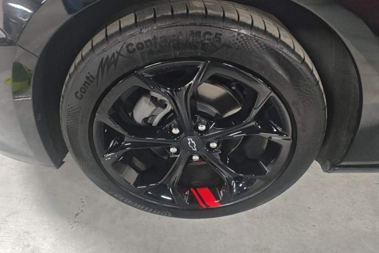 Used Chevrolet Malibu XL 2021 Redline 550T Automatic RuiLian Edition Left Front Wheel Hub