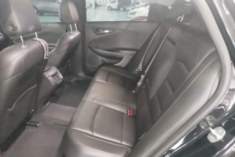 Used Chevrolet Malibu XL 2021 535T Automatic Sport Edition Left Rear Seat