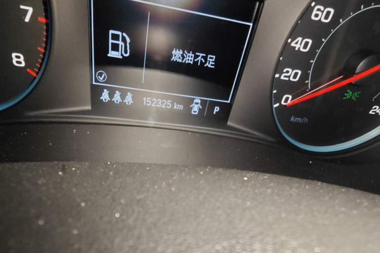 Used Chevrolet Malibu XL 2021 535T Automatic Sport Edition Odometer Close Up