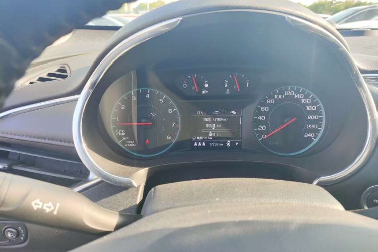 Used Chevrolet Malibu XL 2021 535T Automatic Sport Edition Odometer Close Up