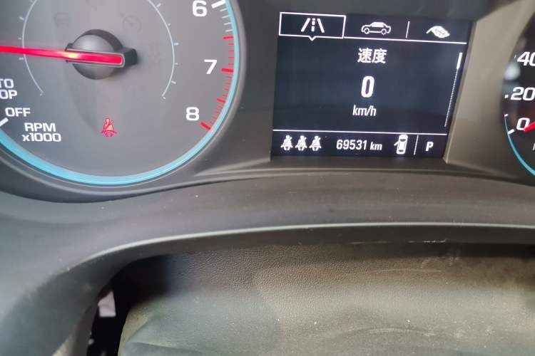 Used Chevrolet Malibu XL 2021 535T Automatic Sport Edition Odometer Close Up