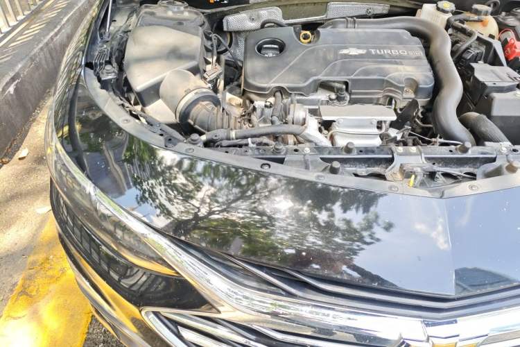Used Chevrolet Malibu XL 2021 535T Automatic Sport Edition Right Front Headlight