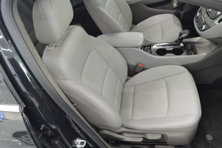 Used Chevrolet Malibu XL 2021 535T Automatic Sharp Edition Right Front Seat