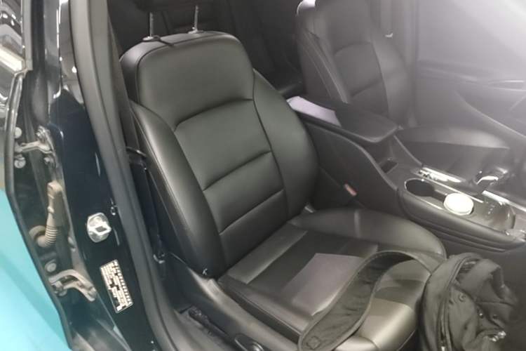 Used Chevrolet Malibu XL 2021 535T Automatic Sport Edition Right Front Seat