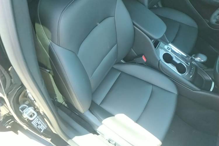 Used Chevrolet Malibu XL 2021 535T Automatic Sport Edition Right Front Seat