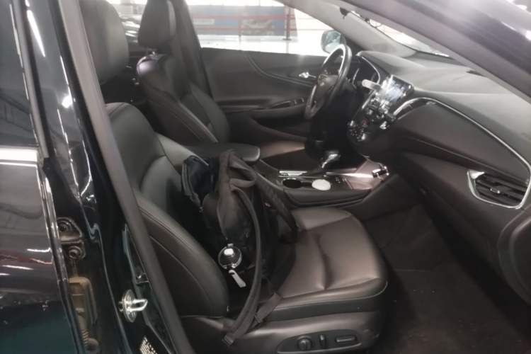 Used Chevrolet Malibu XL 2021 535T Automatic Sport Edition Right Front Seat