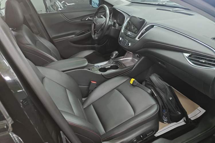 Used Chevrolet Malibu XL 2021 Redline 550T Automatic Sharp Edition Right Front Seat
