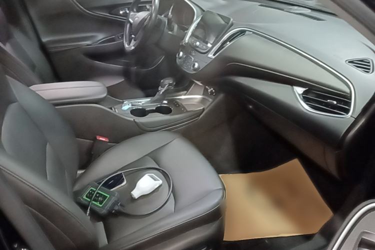 Used Chevrolet Malibu XL 2021 535T Automatic Sport Edition Right Front Seat