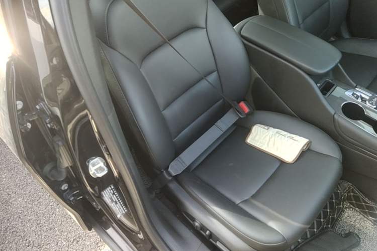 Used Chevrolet Malibu XL 2021 535T Automatic RuiLian Edition Right Front Seat