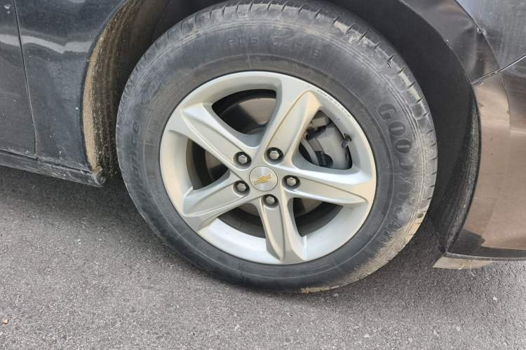 Used Chevrolet Malibu XL 2021 535T Automatic Sharp Edition Right Front Wheel Hub