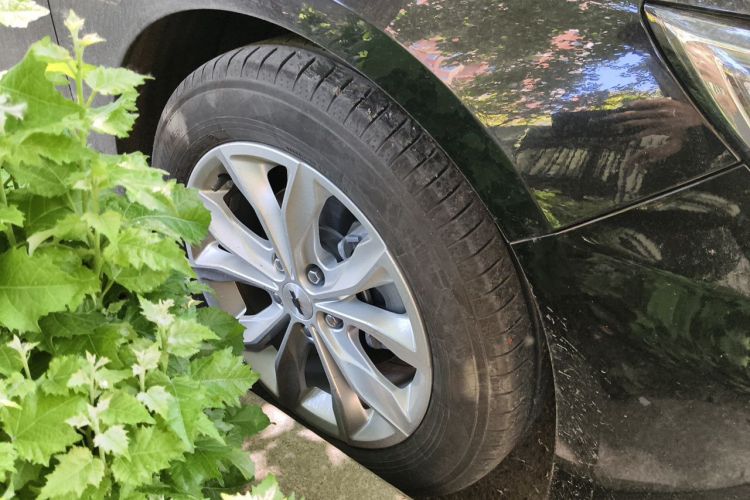 Used Chevrolet Malibu XL 2021 535T Automatic Sport Edition Right Front Wheel Hub
