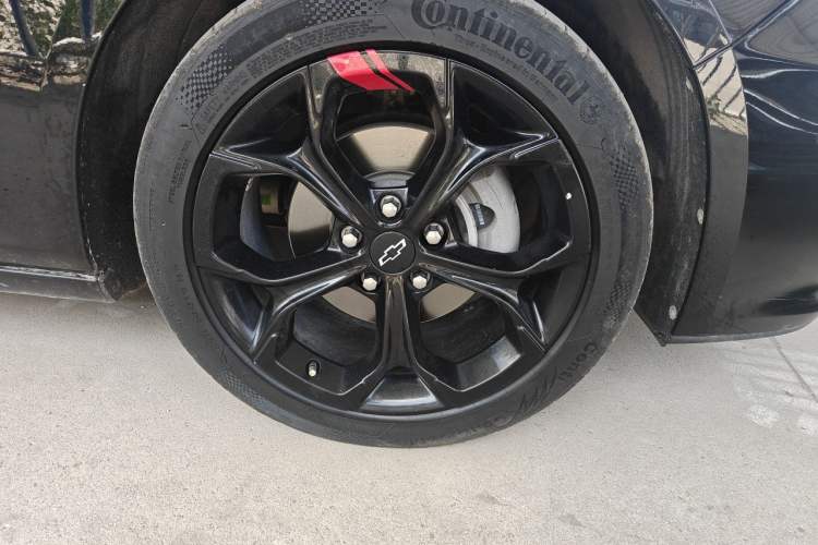 Used Chevrolet Malibu XL 2021 Redline 550T Automatic Sharp Edition Right Front Wheel Hub