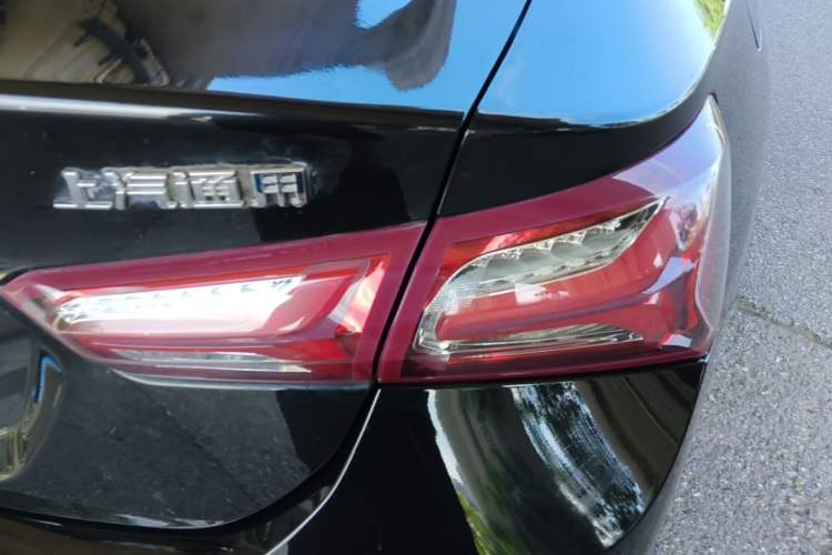 Used Chevrolet Malibu XL 2021 535T Automatic Sport Edition Right Rear Taillight