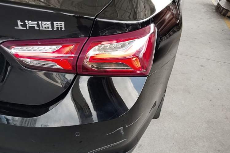 Used Chevrolet Malibu XL 2021 535T Automatic Sport Edition Right Rear Taillight