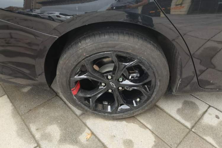 Used Chevrolet Malibu XL 2021 Redline 550T Automatic Sharp Edition Right Rear Wheel Hub