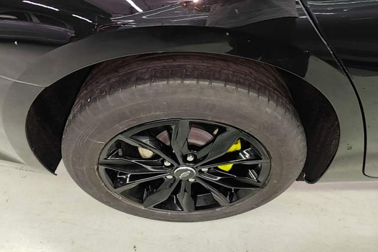 Used Chevrolet Malibu XL 2021 535T Automatic RuiLian Edition Right Rear Wheel Hub