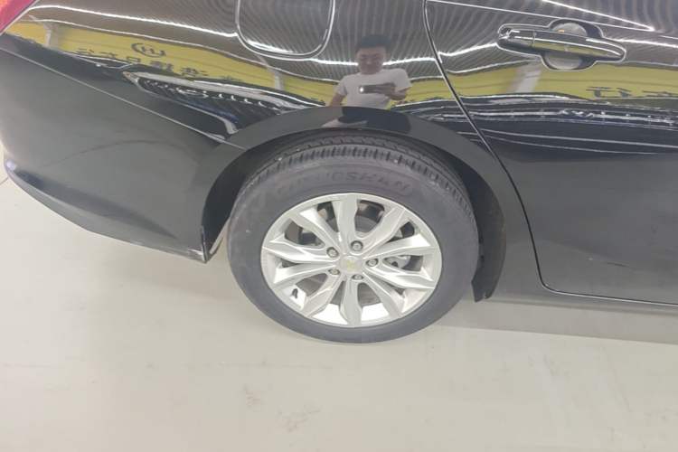 Used Chevrolet Malibu XL 2021 535T Automatic Sport Edition Right Rear Wheel Hub