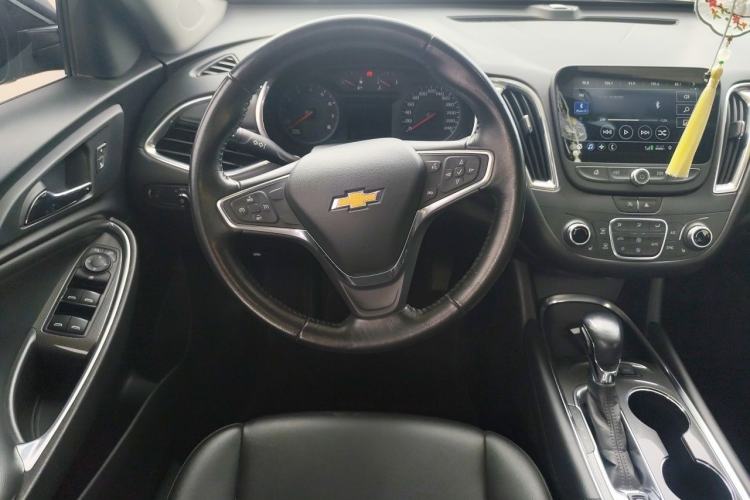 Used Chevrolet Malibu XL 2021 535T Automatic Sport Edition Steering Wheel