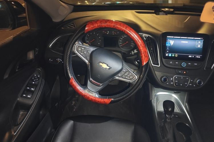 Used Chevrolet Malibu XL 2021 535T Automatic Sport Edition Steering Wheel