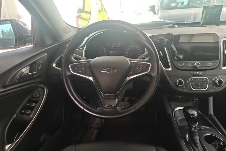 Used Chevrolet Malibu XL 2021 Redline 550T Automatic Sharp Edition Steering Wheel