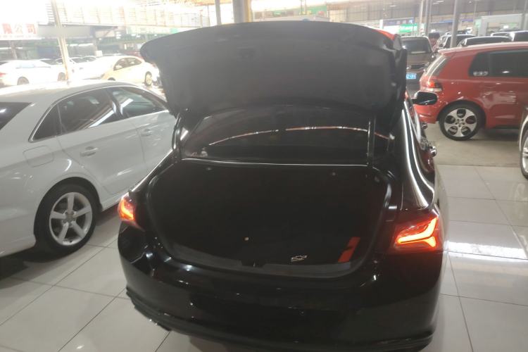 Used Chevrolet Malibu XL 2021 535T Automatic Sport Edition Trunk