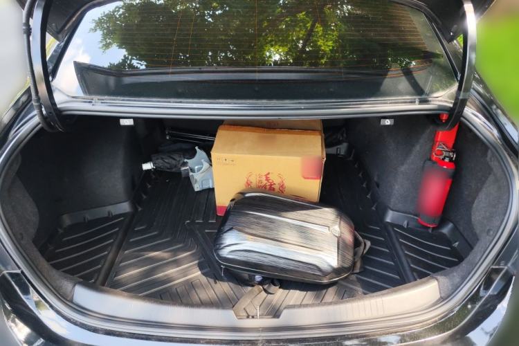 Used Chevrolet Malibu XL 2021 535T Automatic Sport Edition Trunk