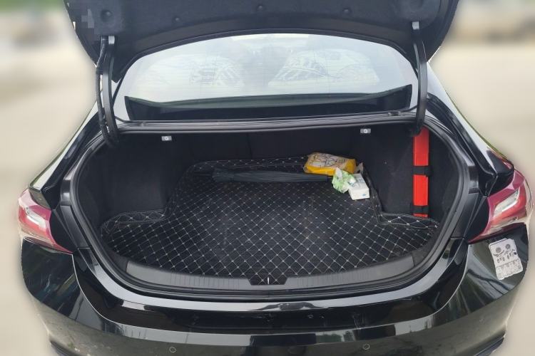 Used Chevrolet Malibu XL 2021 535T Automatic Sport Edition Trunk