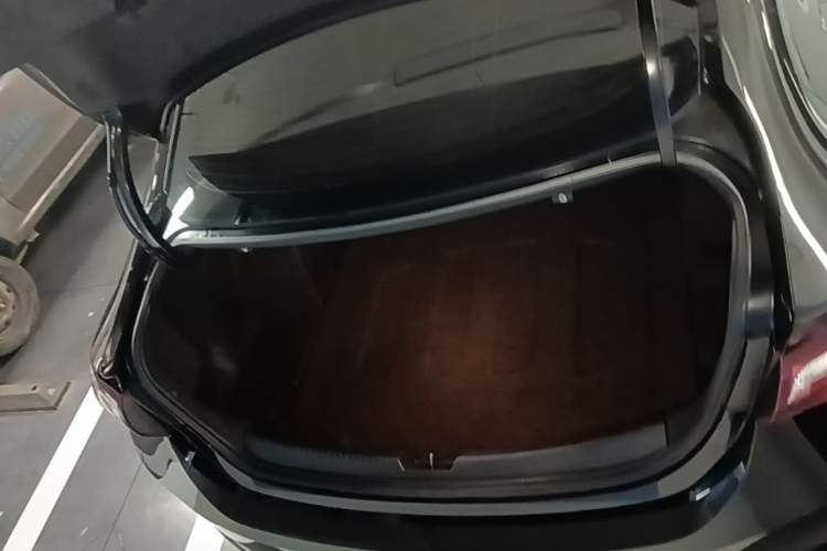 Used Chevrolet Malibu XL 2021 535T Automatic Sport Edition Trunk