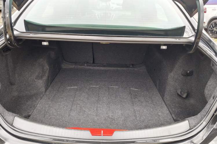 Used Chevrolet Malibu XL 2021 535T Automatic Sport Edition Trunk
