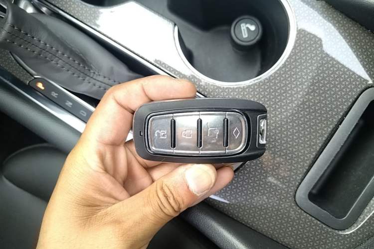 Used Chevrolet Malibu XL 2021 535T Automatic RuiLian Edition Vehicle Key