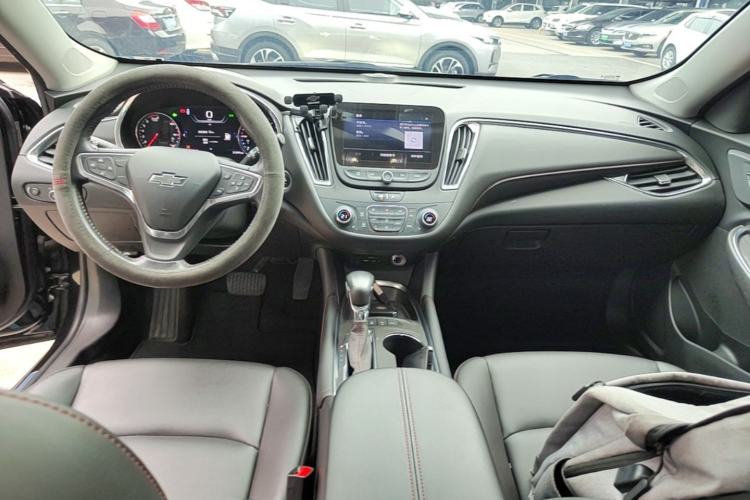 Used Chevrolet Malibu XL 2021 Redline 550T Automatic RuiLian Edition Center Console