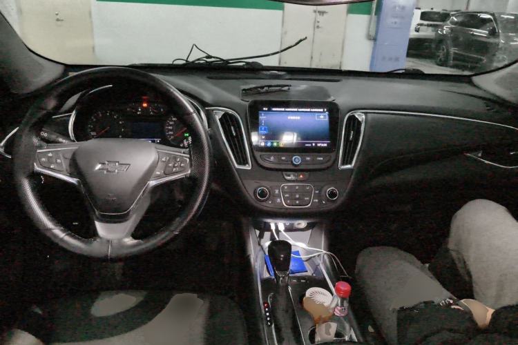 Used Chevrolet Malibu XL 2021 535T Automatic Sport Edition Center Console