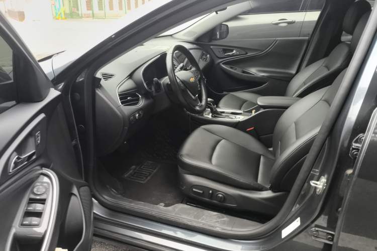 Used Chevrolet Malibu XL 2021 535T Automatic Sport Edition Driver Seat