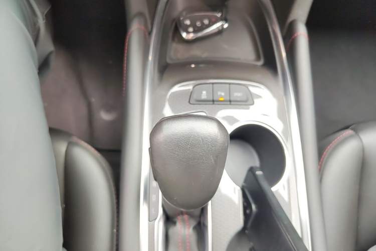 Used Chevrolet Malibu XL 2021 Redline 550T Automatic RuiLian Edition Gear Lever
