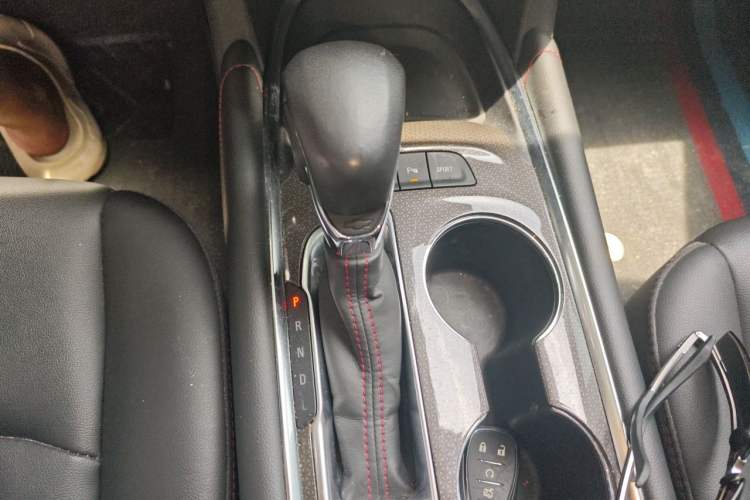 Used Chevrolet Malibu XL 2021 Redline 550T Automatic RuiLian Edition Gear Lever