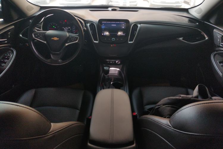 Used Chevrolet Malibu XL 2021 535T Automatic Sport Edition Interior 2